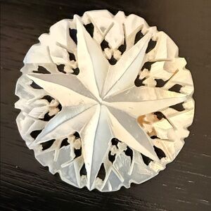 Vintage Mother Of Pearl 7 Point Star Of Bethlehem Brooch Pin Hand Carved